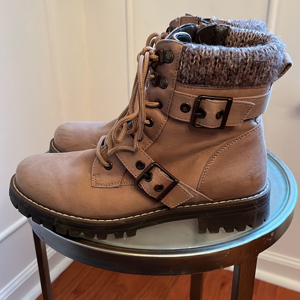 Womens Cliffs by White Mountain Marlee Faux Suede Combat & Lace Up Boot Size 9 - Picture 2 of 6